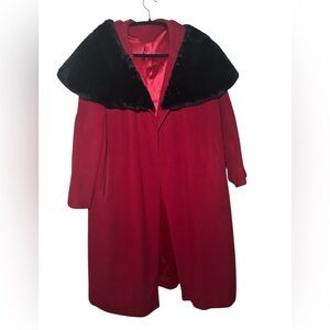 FORSTMANN Elegant Red Coat with Black Fur Collar 100%Virgin wool